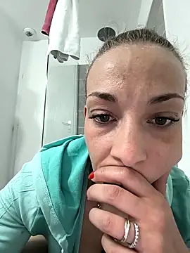 thefrenchkiss25 online show from 03/11/26, 05:40