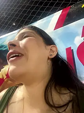 Snapshot of MilaRux chatting on 10/30/25, 01:48 MilaRux online show from 10/30/25, 01:48