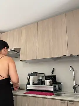 MilaRux online show from 04/10/26, 06:26