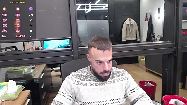 Snapshot of todddantes25 chatting on 02/14/25, 03:58 todddantes25 online show from 02/14/25, 03:58