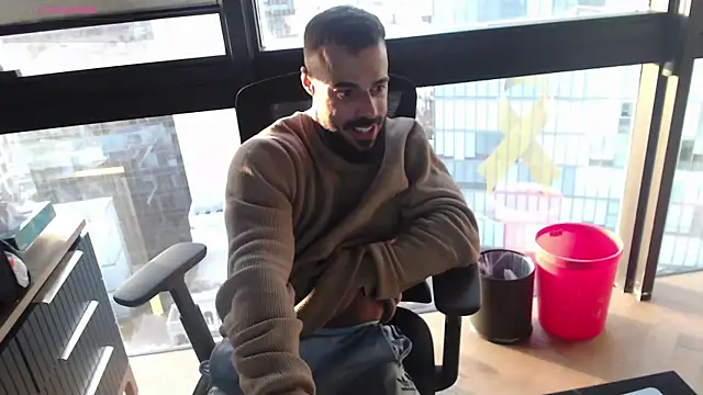 Snapshot of todddantes25 chatting on 02/01/25, 05:07 todddantes25 online show from 02/01/25, 05:07