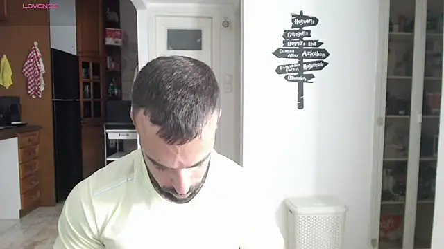 Snapshot of todddantes25 chatting on 03/20/25, 08:40 todddantes25 online show from 03/20/25, 08:40