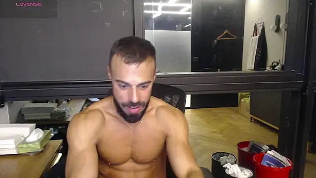 Snapshot of todddantes25 chatting on 03/21/25, 03:22 todddantes25 online show from 03/21/25, 03:22