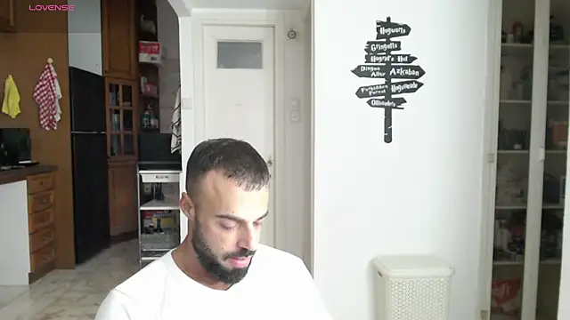 Snapshot of todddantes25 chatting on 03/21/25, 03:24 todddantes25 online show from 03/21/25, 03:24