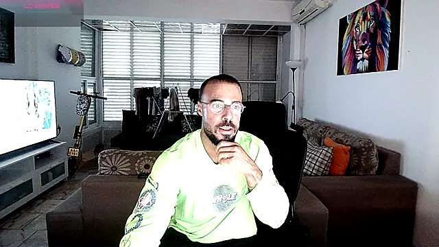 Snapshot of todddantes25 chatting on 11/01/25, 04:30 todddantes25 online show from 11/01/25, 04:30