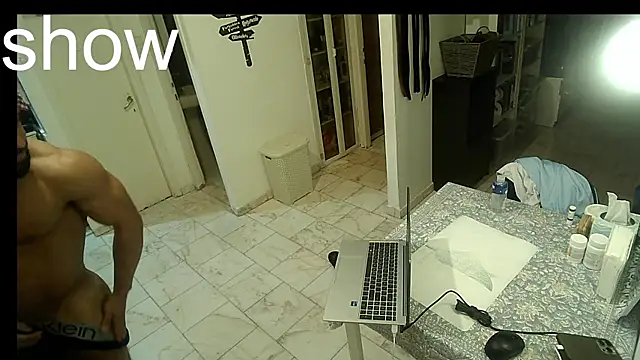 Snapshot of todddantes25 chatting on 01/11/25, 05:40 todddantes25 online show from 01/11/25, 05:40