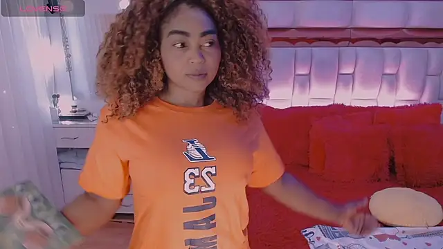 Aliana Ross online show from 11/22/25, 11:42