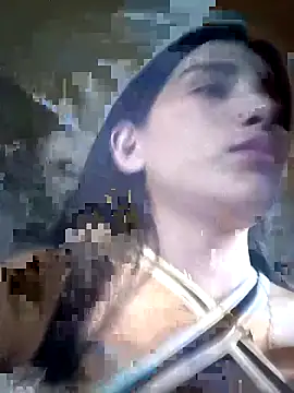 Snapshot of the_queen_of_street chatting on 10/11/25, 02:12 the queen of street online show from 10/11/25, 02:12