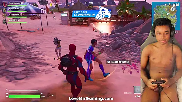 Snapshot of lovemirgaming chatting on 10/19/25, 03:26 lovemirgaming online show from 10/19/25, 03:26