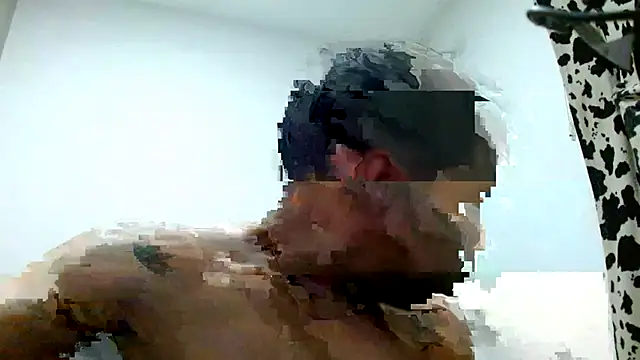 Snapshot of lonelydick2002 chatting on 10/26/25, 02:56 lonelydick2002 online show from 10/26/25, 02:56