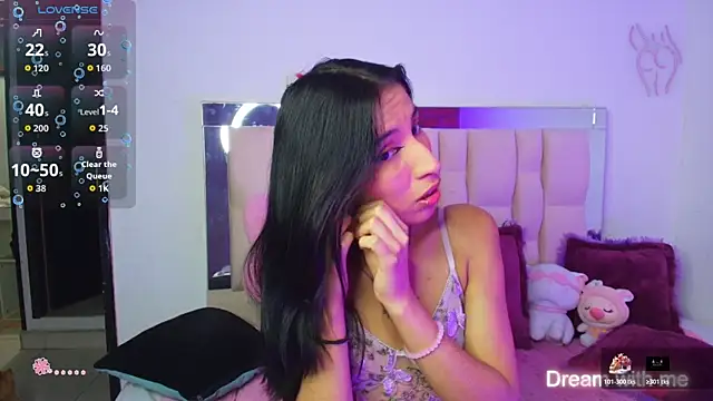 Snapshot of Silver_Rosex chatting on 10/29/25, 08:02 Silver Rosex online show from 10/29/25, 08:02