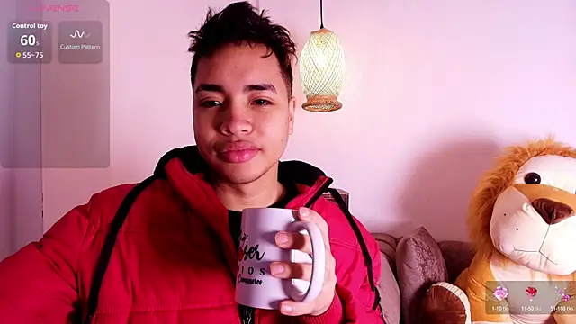 Snapshot of AlecLightwood_ chatting on 12/18/25, 05:45 AlecLightwood online show from 12/18/25, 05:45