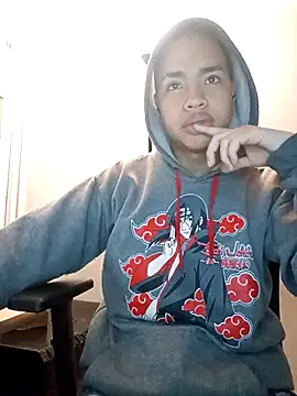 Snapshot of AlecLightwood_ chatting on 09/21/25, 06:18 AlecLightwood online show from 09/21/25, 06:18