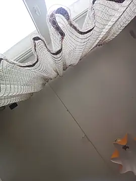 Lauren Amabel online show from 03/19/26, 10:15