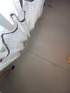 Lauren Amabel online show from 03/25/26, 09:52