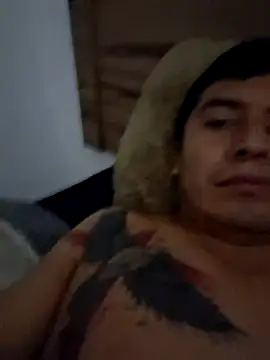 Snapshot of ricgove chatting on 01/05/25, 10:32 ricgove online show from 01/05/25, 10:32