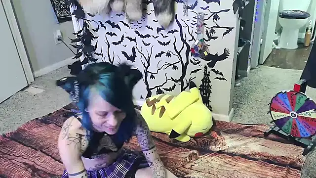 trashbrat online show from 11/08/25, 01:53