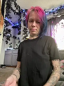 trashbrat online show from 05/05/26, 08:23