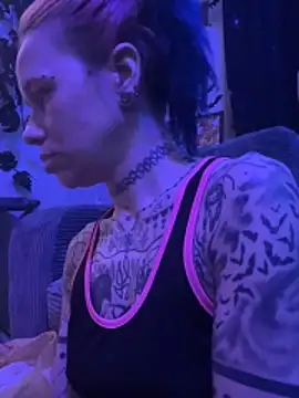 trashbrat online show from 04/12/26, 08:28