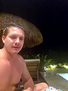 Snapshot of Siempre-locos69 chatting on 11/12/25, 12:04 Siempre-locos69 online show from 11/12/25, 12:04