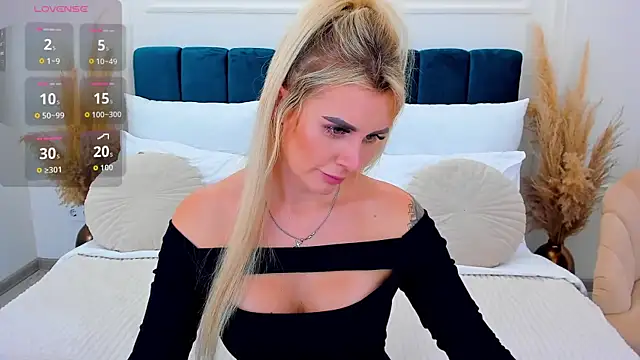 LiluDav online show from 12/04/25, 01:32