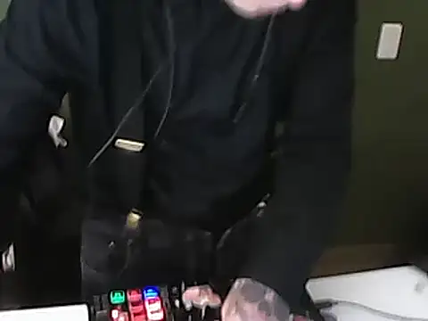 justthetip4209 online show from 03/11/25, 01:45