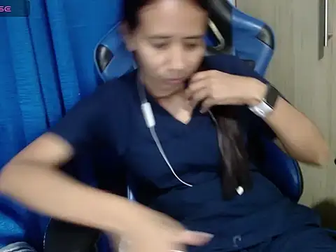 Danielagomez33 online show from 01/11/26, 01:12