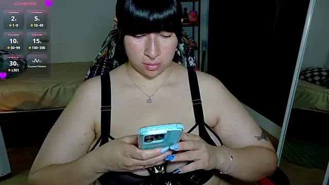 Snapshot of Caitlyn_lust chatting on 06/30/26, 11:32 Caitlyn lust online show from 06/30/26, 11:32
