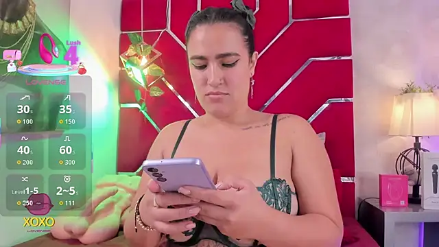 VeronicaOlson  online show from 11/29/25, 04:12