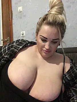 VikiiStoun online show from 02/08/26, 04:59