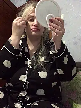 VikiiStoun online show from 03/26/26, 07:23