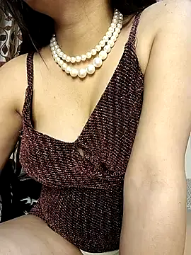 karishma kappur online show from 02/20/25, 05:30