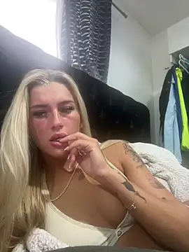PrettyPrincess69x online show from 02/07/25, 10:40