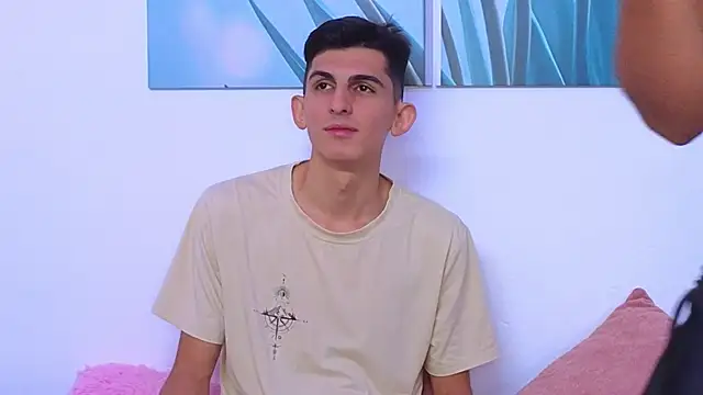 Snapshot of Ana_and_Leo chatting on 12/05/25, 02:15 Ana and Leo online show from 12/05/25, 02:15