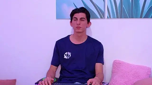 Ana and Leo online show from 03/05/26, 02:35