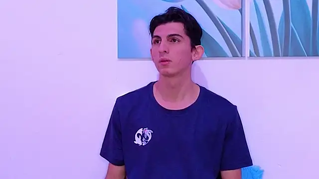 Snapshot of Ana_and_Leo chatting on 02/07/26, 01:52 Ana and Leo online show from 02/07/26, 01:52