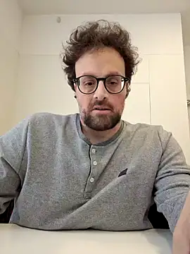 Snapshot of littlehairyman chatting on 03/03/25, 11:00 littlehairyman online show from 03/03/25, 11:00