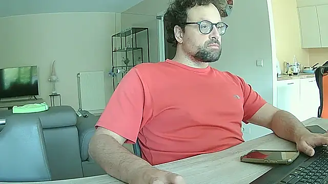Snapshot of littlehairyman chatting on 09/10/25, 07:51 littlehairyman online show from 09/10/25, 07:51