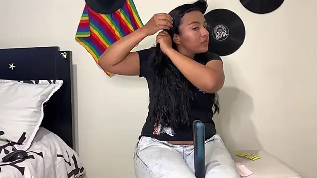 giselao online show from 01/12/25, 03:39