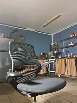 hesjustafriend online show from 05/02/26, 11:59