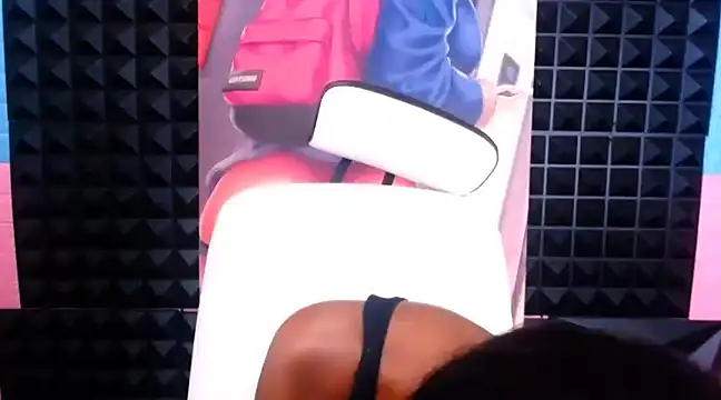 Snapshot of Ebonydivaxxx chatting on 02/13/25, 10:12 Ebonydivaxxx online show from 02/13/25, 10:12