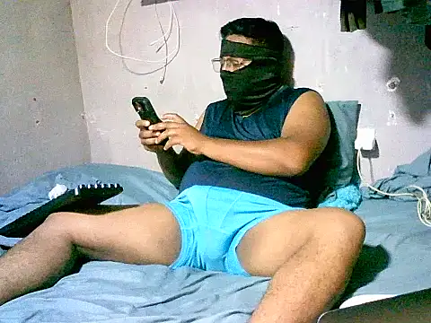 Snapshot of SergCarMX1 chatting on 07/20/26, 06:10 SergCarMX1 online show from 07/20/26, 06:10
