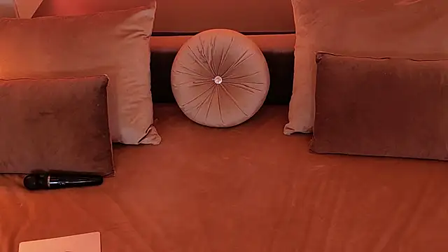 RubyLuxee online show from 03/30/26, 04:58