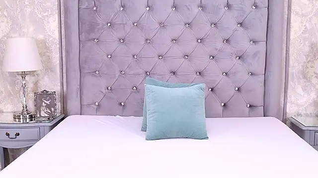 LexiRiley online show from 09/14/25, 04:24