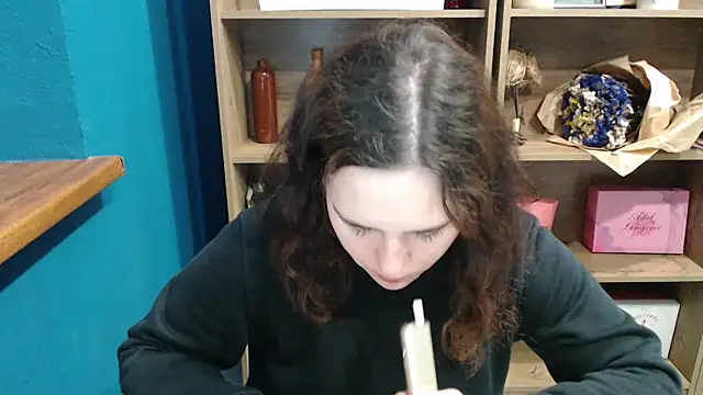 Snapshot of mini_girly chatting on 10/16/25, 05:38 mini girly online show from 10/16/25, 05:38