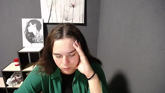 Snapshot of mini_girly chatting on 09/09/25, 06:45 mini girly online show from 09/09/25, 06:45