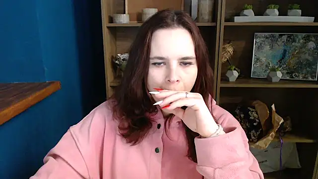 Snapshot of mini_girly chatting on 02/19/25, 01:06 mini girly online show from 02/19/25, 01:06