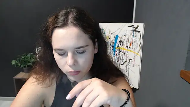 Snapshot of mini_girly chatting on 09/25/25, 12:33 mini girly online show from 09/25/25, 12:33