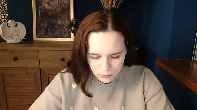 Snapshot of mini_girly chatting on 12/18/25, 02:10 mini girly online show from 12/18/25, 02:10