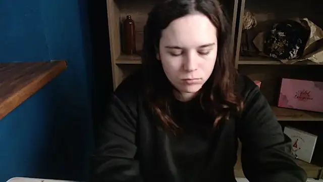 Snapshot of mini_girly chatting on 10/09/25, 05:41 mini girly online show from 10/09/25, 05:41